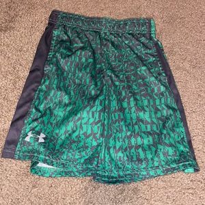 Boys Under Armour Shorts Size 7